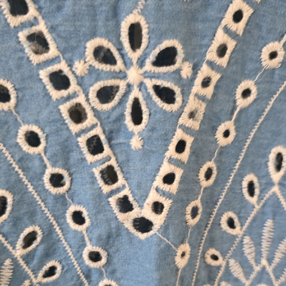 H&M Light Blue Embroidered Tank Top - Picture 4 of 4